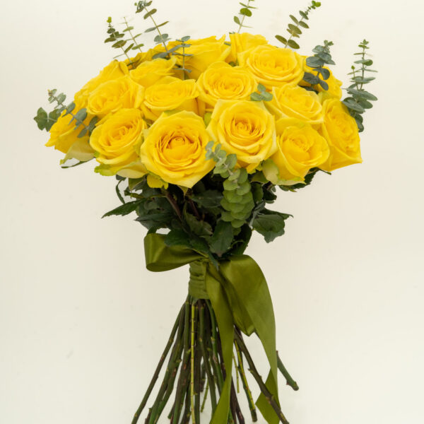 Buchet Éclat de Soleil trandafiri galbeni